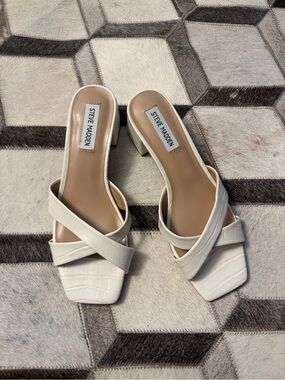 Steve Madden Gaia Bone Croc-Embossed Block Heel Sandals 8.5